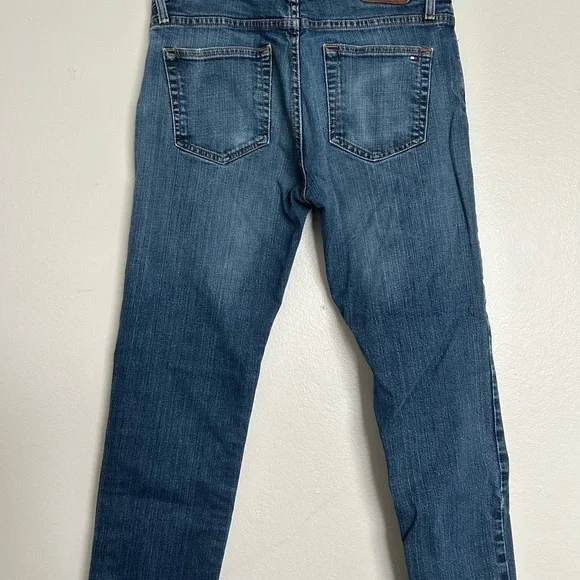 Tommy Hilfiger Blue Straight-Leg Jeans with Lived-In Look - Picture 3 of 10